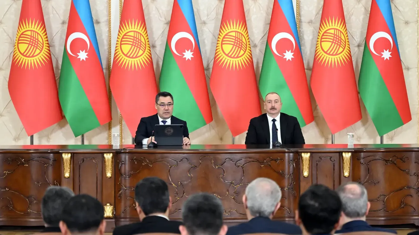 Кыргызстан и Азербайджан подписали декларацию о стратегическом партнерстве