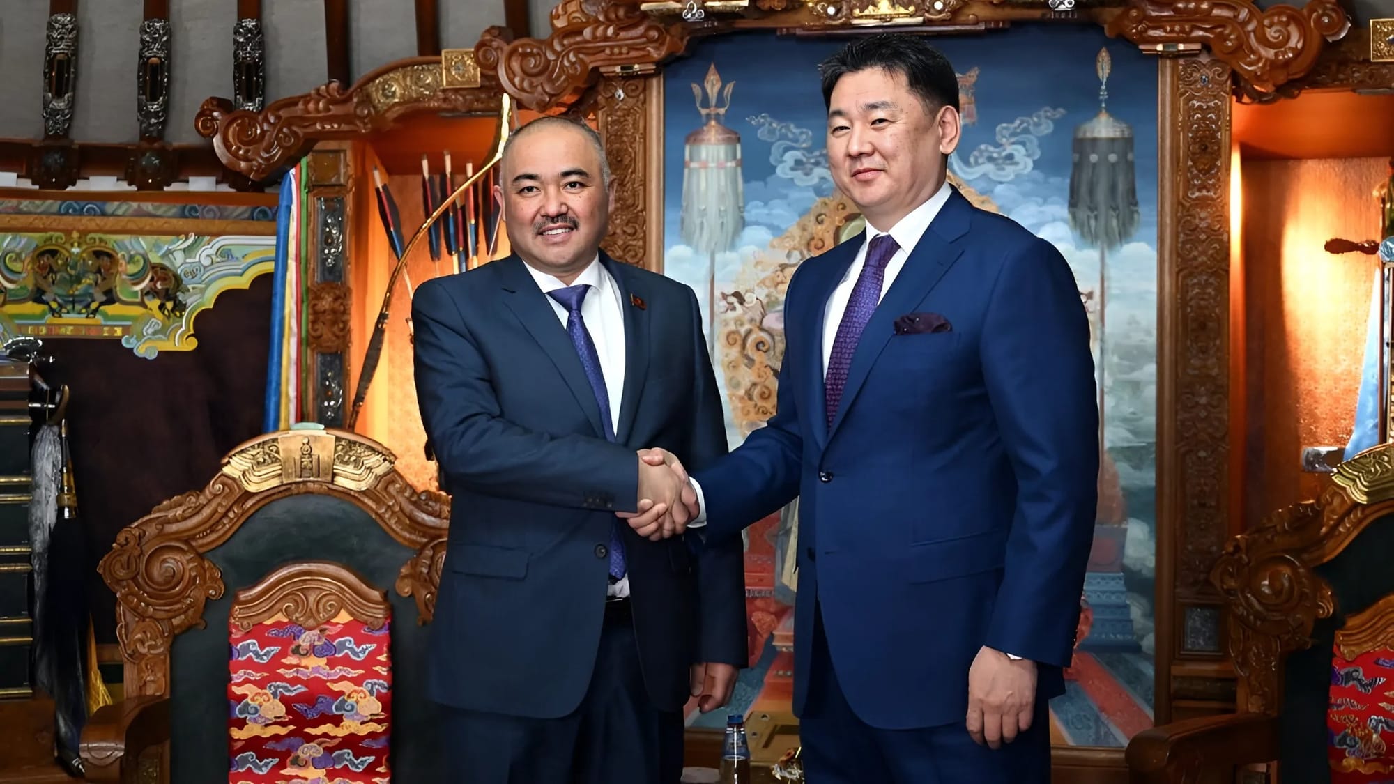 Президент Монголии: Мы заинтересованы в открытии прямого авиасообщения с КР